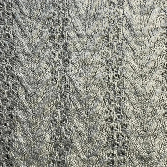 Aeropostale Women’s Sweater Small Gray Soft Long Sleeved Crew Neck Top - Picture 8 of 8